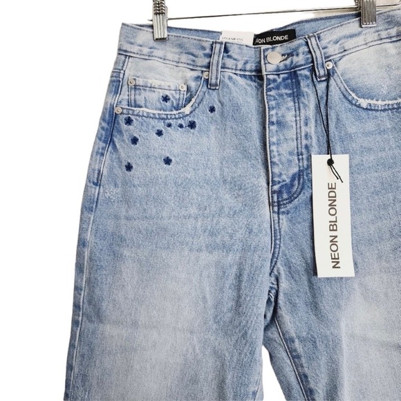 Neon Blonde NWT Size 26 Blue Siren Jeans High Rise Distressed Raw Hem Embroidery - Picture 4 of 14
